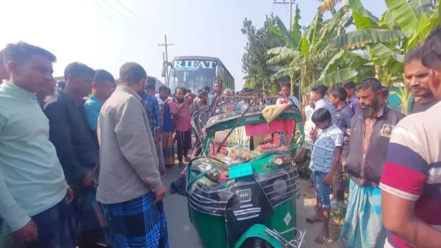 শেরপুরে বাস-সিএনজি সংঘর্ষে প্রাণ গেল ৬ জনের