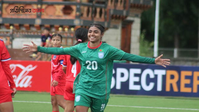 প্রীতির হ্যাটট্রিকে ৪-১ গোলে বিধ্বস্ত নেপাল