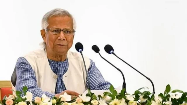 ১৩ রাজনৈতিক দলের সঙ্গে প্রধান উপদেষ্টার বৈঠক