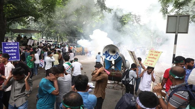 ড. ইউনূসের সঙ্গে বৈঠক করতে যমুনায় ৩৫ প্রত্যাশীদের প্রতিনিধিদল