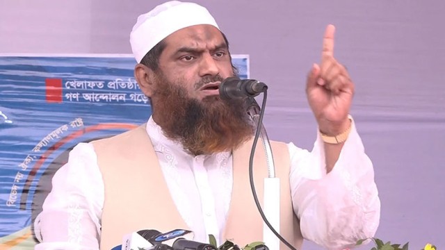 নারী কমিশনের প্রস্তাবনা বাস্তবায়নের পথে হাঁটলে গৃহযুদ্ধের পরিস্থিতি তৈরি হবে : মামুনুল হক