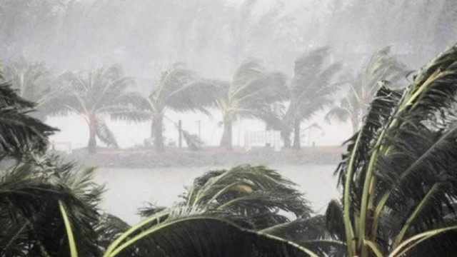 ৩ জেলায় ৬০ কিমি বেগে ঝোড়ো হাওয়ার পূর্বাভাস, নদীবন্দরে সতর্ক সংকেত