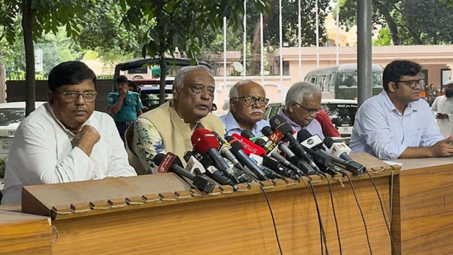 কয়েক দিনের মধ্যে নির্বাচনের তারিখ ঘোষণা করবেন প্রধান উপদেষ্টা: মোস্তফা জামাল