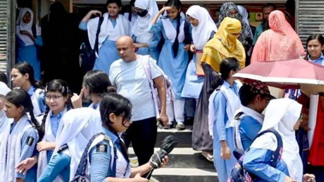 লম্বা ছুটিতে শিক্ষাপ্রতিষ্ঠান, পরীক্ষা না নেওয়ার নির্দেশ