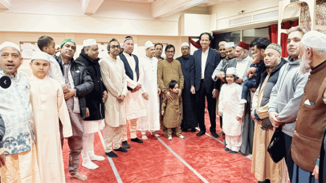 ফ্রান্সে উৎসবমুখর পরিবেশে পবিত্র ঈদুল ফিতর উদযাপিত