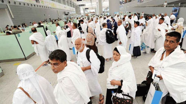 সৌদি আরবে হজযাত্রীর সংখ্যা ৩২ হাজার ছাড়ালো