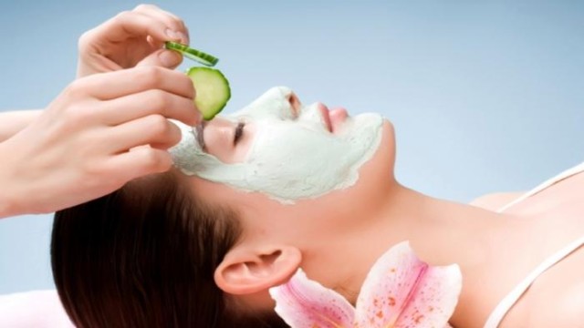 গরমে ত্বকের সতেজতা ধরে রাখার ১০টি কার্যকরী উপায়