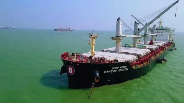 হরমুজ প্রণালিতে ‘বাংলার জয়যাত্রা’র নিরাপদ চলাচলে ইরানের নির্দেশনা