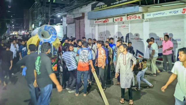 রংপুরে জিএম কাদেরের বাসভবনে হামলা