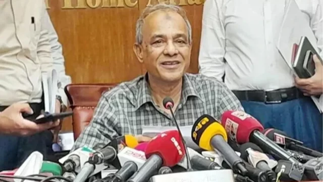 ভালো ব্যবহার করায় মানুষ পুলিশকে নিষ্ক্রিয় ভাবে: স্বরাষ্ট্র উপদেষ্টা