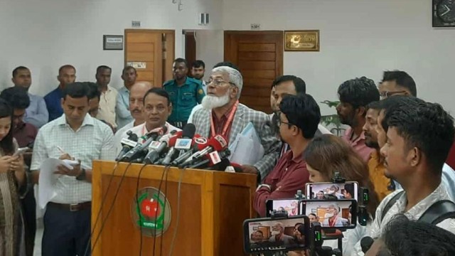 হাসিনাসহ ৩ সিইসির বিরুদ্ধে ইসিতে অভিযোগ বিএনপির