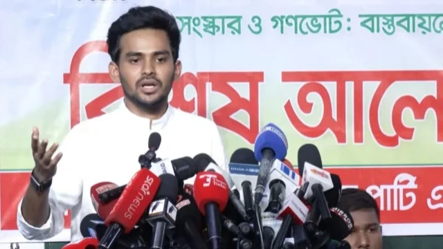 ২০২৯ পর্যন্ত ক্ষমতায় থাকার প্রস্তাব দিয়েছিল ডিপ স্টেট- আসিফ মাহমুদ
