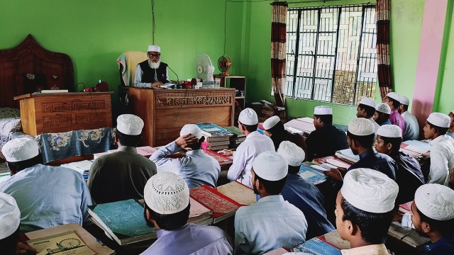 শিক্ষকতায় ফিরলেন সাবেক ধর্ম উপদেষ্টা ড. আ ফ ম খালিদ হোসেন