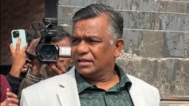 জরুরি কাজে অস্ট্রেলিয়ায় আমিনুল ইসলাম বুলবুল