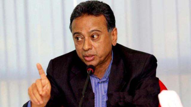 "নির্বাচনের জন্য অপেক্ষায় বিনিয়োগকারীরা": আমীর খসরু