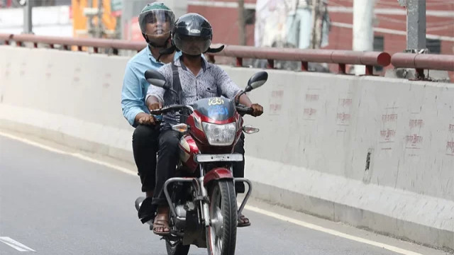 মোটরসাইকেলে চালকসহ দুইজনের বেশি বহন নয়-ডিএমপি