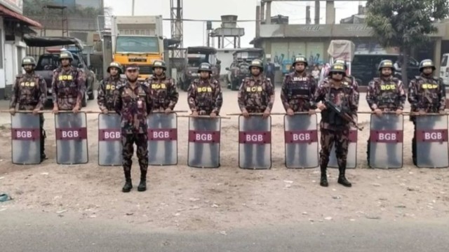 তারেক রহমানের নিরাপত্তায় জিয়া উদ্যান ও জাতীয় স্মৃতিসৌধ এলাকায় বিজিবি মোতায়েন