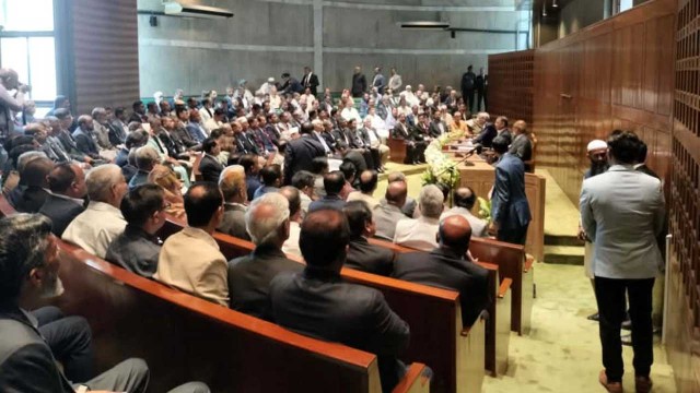 রাজনৈতিক বিলাসিতা পরিহারে অনন্য দৃষ্টান্ত, ডিউটি ফ্রি গাড়ি ও প্লট না নেওয়ার ঘোষণা বিএনপির