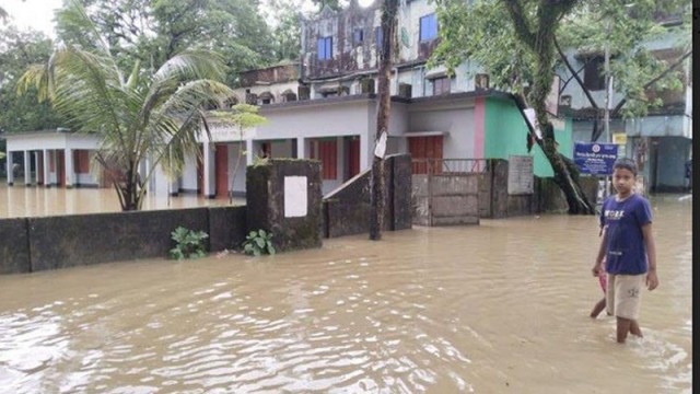 সিলেটে ভারী বৃষ্টি, ফের বন্যার অবনতির শঙ্কা!