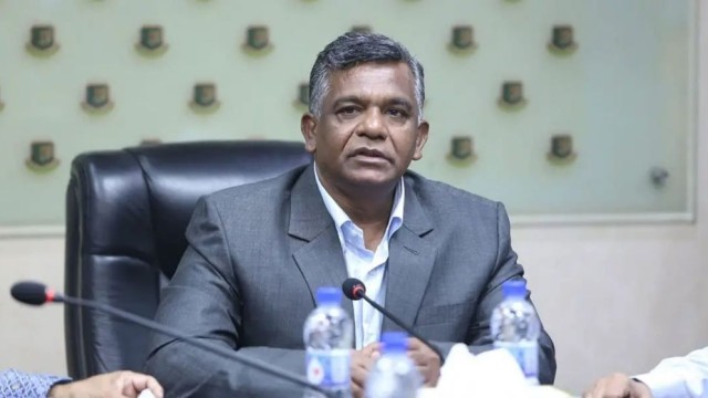 এবার বিসিবি নির্বাচনে ওয়ানডে ইনিংস খেলতে চান বুলবুল