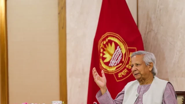 চার দিনের সফরে যুক্তরাজ্য যাচ্ছেন প্রধান উপদেষ্টা