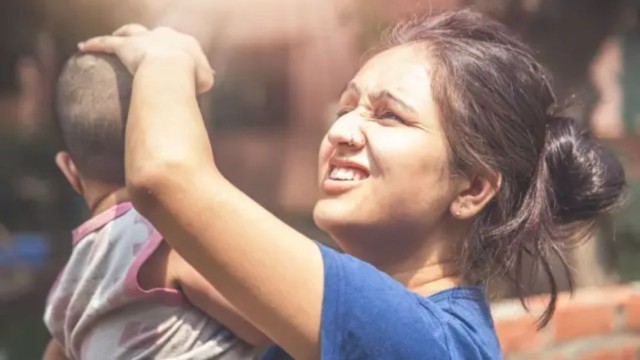 গরমে শিশুদের যত্নে অভিভাবকদের করণীয় কী কী