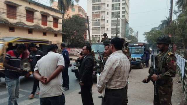 নির্বাচনী আচরণবিধি লঙ্ঘন: চুয়াডাঙ্গায় বিএনপি ও জামায়াত কর্মীকে জরিমানা