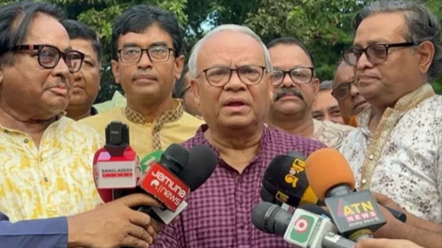 বিকাশে অর্থ পাঠিয়ে ভোটে প্রভাবের অভিযোগ, প্রশ্ন তুললেন রিজভী