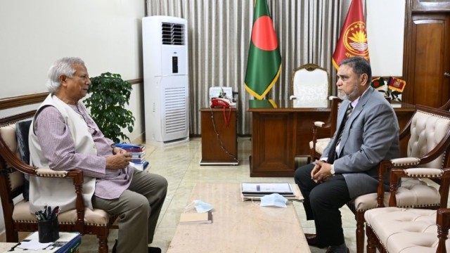 প্রধান উপদেষ্টার সঙ্গে সিইসির সৌজন্য সাক্ষাৎ