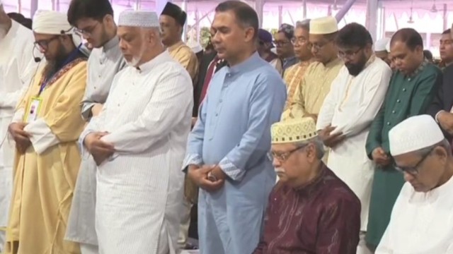 জাতীয় ঈদগাহে ঈদুল ফিতরের প্রধান জামাত সম্পন্ন: রাষ্ট্রপতি ও প্রধানমন্ত্রীর অংশগ্রহণ