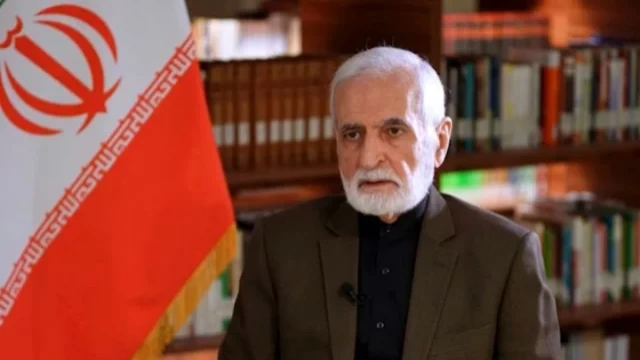 যুক্তরাষ্ট্রকে অর্থনৈতিক চাপে ফেলে পিছু হটতে বাধ্য করব: ইরান