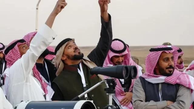 ১৮ মার্চ শাওয়ালের চাঁদ দেখার আহ্বান সৌদি আরবের: ১৯ মার্চ হতে পারে ঈদুল ফিতর