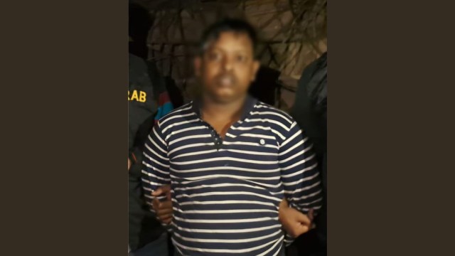 হাদিকে হত্যাচেষ্টা: ফয়সালের ঘনিষ্ঠ সহযোগী কবির গ্রেফতার