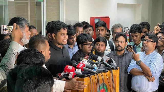 ‘বিএনপি আওয়ামী লীগ দ্বারা হাইজ্যাক হয়ে গেছে’: হাসনাত আবদুল্লাহ
