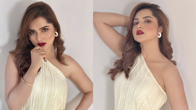 নতুন লুকে সামাজিক মাধ্যমে ঝড় তুললেন কেয়া পায়েল