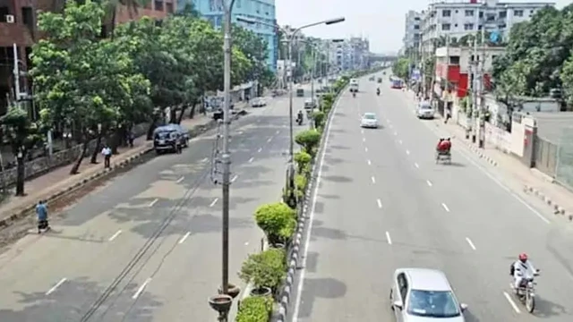 সড়কের ঘাস-গাছে কমবে তাপমাত্রা, বাড়বে অক্সিজেন