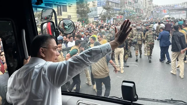 সংবর্ধনা অনুষ্ঠানের উদ্দেশে রওনা তারেক রহমান