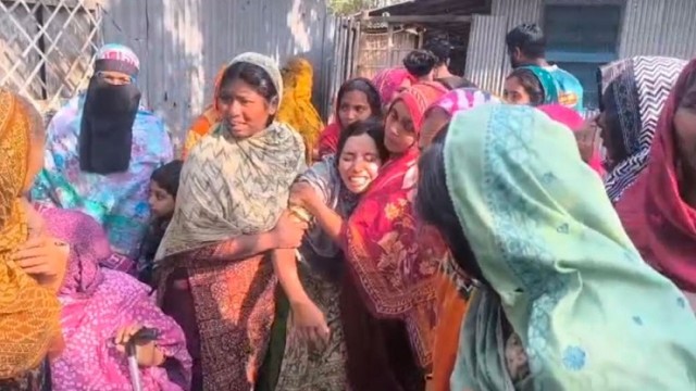 ঈশ্বরদীতে দাদিকে খুনের পর নাতনিকে অপহরণ ও ধর্ষণ শেষে হত্যা: এলাকায় চাঞ্চল্য