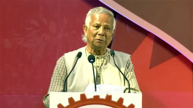 দেশ গড়ার আন্দোলনে শ্রমিকদের অংশগ্রহণ অপরিহার্য: প্রধান উপদেষ্টা