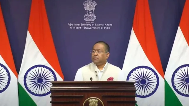 আওয়ামী লীগের কার্যক্রম নিষিদ্ধে ভারতের উদ্বেগ