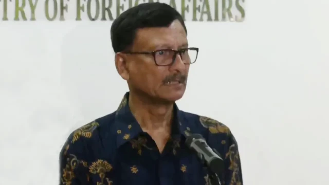 ভিসা বন্ধের জন্য নিজেরাই দায়ী: পররাষ্ট্র উপদেষ্টা