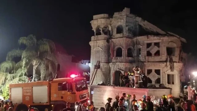রাতভর ইরানের ক্ষেপণাস্ত্র হামলায় কাঁপলো ইসরায়েল, নিহত ৬