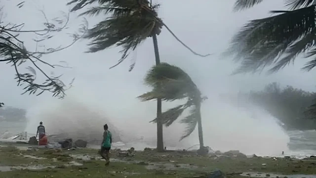 দুপুরের মধ্যে ঝড়বৃষ্টি হতে পারে যেসব জেলায়