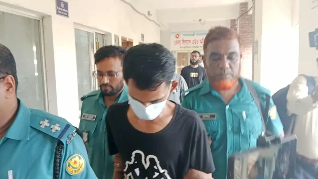 মিটফোর্ডে ব্যবসায়ী হত্যা: রবিনের স্বীকারোক্তি, টিটন ৫ দিনের রিমান্ডে