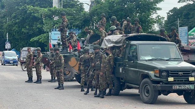 গোপালগঞ্জে কারফিউর সময়সীমা আরও বৃদ্ধি