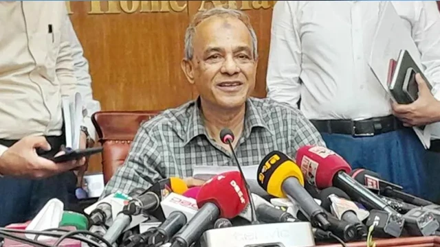 ৫ আগস্ট ঘিরে কোনো নাশকতার শঙ্কা নেই: স্বরাষ্ট্র উপদেষ্টা