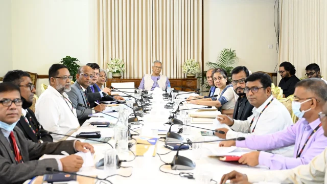 এনআইডি অনুযায়ী বয়স্ক ভাতা দেওয়ার নির্দেশ প্রধান উপদেষ্টার