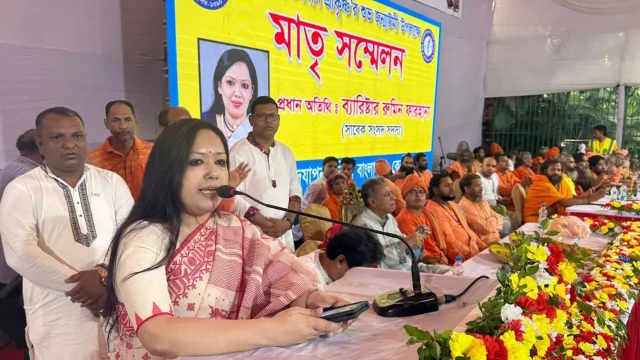ধর্মব্যবসায়ীদের জায়গা নয়  বাংলাদেশ  : রুমিন ফারহানা