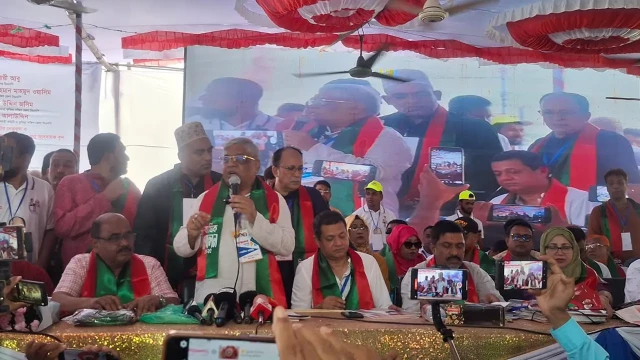 খালেদা জিয়া নোবেল পুরস্কারের যোগ্য : বরকতউল্লাহ বুলু