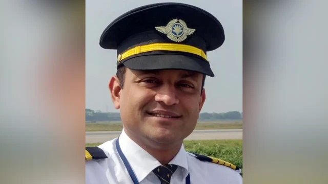 পাসপোর্ট ছাড়া ফ্লাইট চালিয়ে জেদ্দায় আটক বিমানের পাইলট